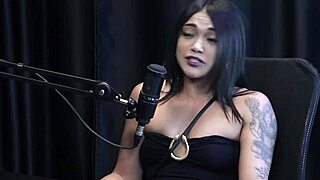 Por ser da área fitness teve muitas solicitações para criar conteúdos e pediu dinheiro à mãe informando o que faz - Jordanna Gomes Japa Joh watch on sheer red