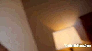 哟，看King Kreme猛干乡下白胖妹Madison的肥臀