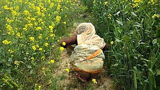 Indian Desi Teen 18+ Gets Wild Outdoor Fucking in Hindi Language Scene!