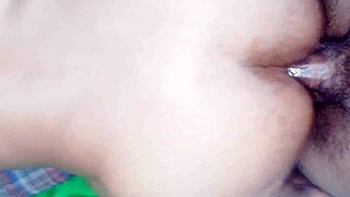 Desi bhabhi takes big cock in doggy style anal. Indian husband and wife enjoy creampie close up.