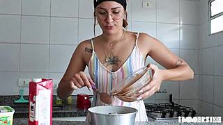 Ruvinha Fazer Sexo a Três com Casal de Amigos