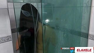 淫乱从水管工开始老公出差用屄付修理费狂干绿帽 水管工出轨