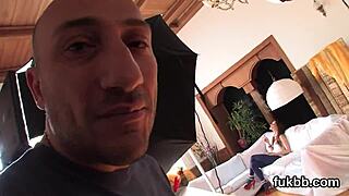 Kinky Honey Opens Up Slit for Hardcore Fucking