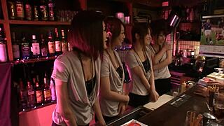 日本妹坐巨屌猛骑