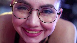 好色小子肛交自家熟女自制片