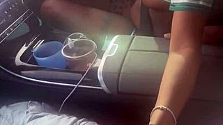 黑妞车震大黑屌口交手撸怪物鸡巴狂吸