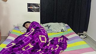 Joven De 18 Años Caliente Le Encanta Follarse A Su Milf Favorita Con Cunnilingus Y Deepthroat Después De Tomar El Café