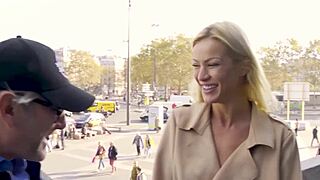 金发樱桃之吻热吻狗爬猛干小奶瘦臀晃荡