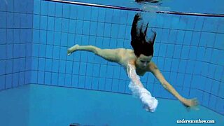 kristy hot babe with big boobs in the swimming pool