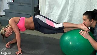 I asked fitness trainer larissa louder to let me lick and smell her feet during yoga poses 😏🧘‍♀️