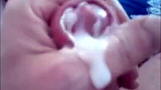 欧洲大屌自撸一次狂射两发