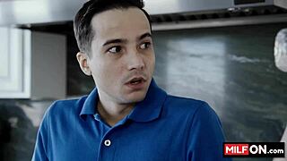 Stunning Blonde Slimthick Vic Seduces Stepsons Cock With Massive Tits?