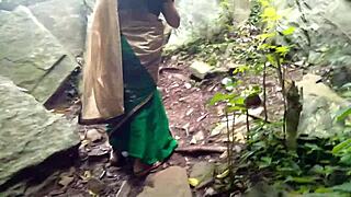 QUICK Jungle FUCK with Stepsis on Family Vacation!