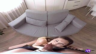 isabella's feet massage turns into deepthroat cowgirl bliss 😍💦