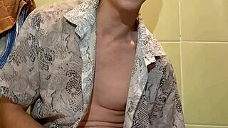 i tried anal fisting with a hot water bottle and it prolapsed bad